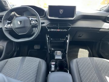 Peugeot E-2008
